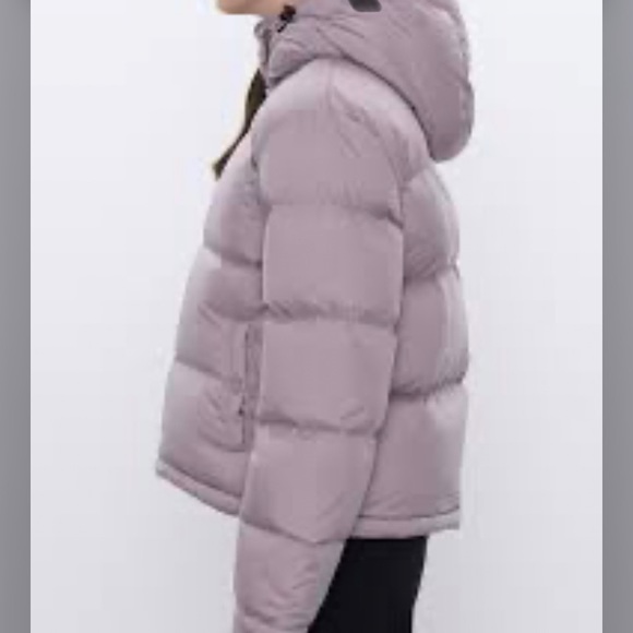 SOLD! Aritzia/TNA: Super Puff "Shorty", XXS, Lilac - Picture 2 of 9